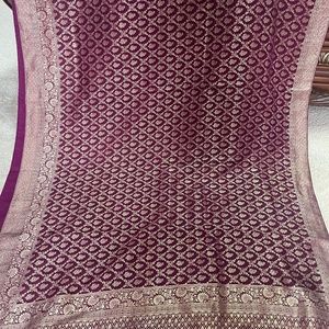 Beautiful benarosi Katan